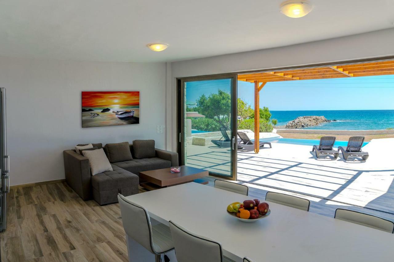 Mary Beach Rodakino Exterior photo